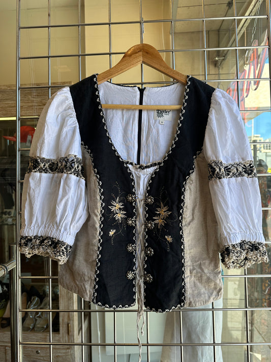 Vintage Alpine Embroidered Blouse – Cottagecore