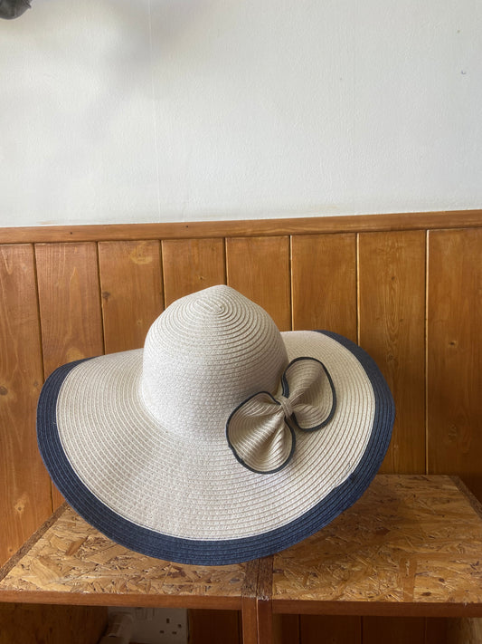 Big Straw Hat with Bow